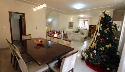 Casa à venda, 4 quartos, 1 suíte, 4 vagas, Castelo - Belo Horizonte/MG
