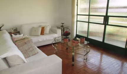 Casa à venda, 3 quartos, 2 vagas, Sagrada Família - Belo Horizonte/MG