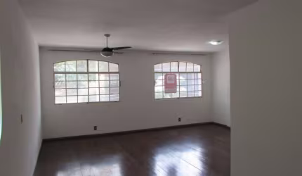 Apartamento a venda com 4 quartos e 2 vagas no Coração de Jesus por R$ 840,000,00