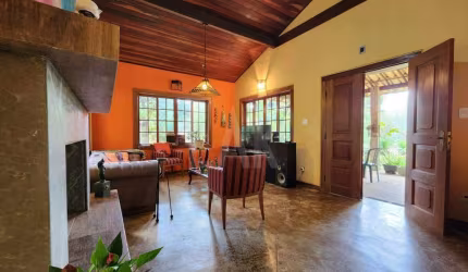 Casa em Condomínio à venda, 5 quartos, 1 suíte, 6 vagas, Ville de Montagne - Nova Lima/MG