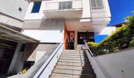Casa Comercial à venda, 8 quartos, 4 vagas, Vila Paris - Belo Horizonte/MG