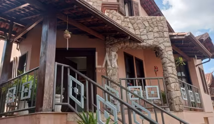 Casa à venda, 4 quartos, 1 suíte, 4 vagas, Alto dos Pinheiros - Belo Horizonte/MG