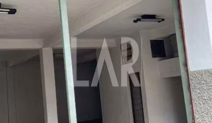 Prédio Comercial e Residencial à venda, 3 lojas, 2 apartamentos, Santo André - Belo Horizonte/MG