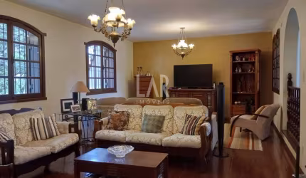 Casa à venda, 5 quartos, 2 suítes, 6 vagas, Santa Lúcia - Belo Horizonte/MG