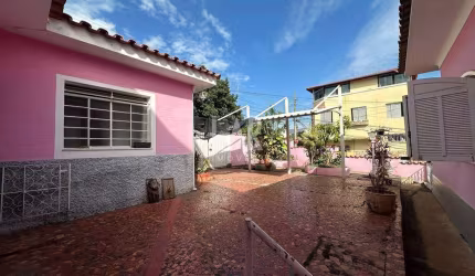 Casa para aluguel, 5 quartos, 3 suítes, 3 vagas, Sagrada Família - Belo Horizonte/MG