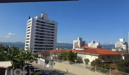 Apartamento com 2 quartos à venda na Rua Manoel Loureiro, 356, Barreiros, São José, 54 m2 por R$ 600.000