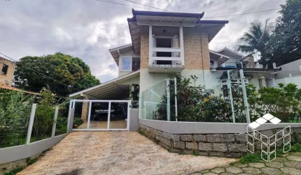 Casa com 4 quartos à venda na Francisca Moreira, 13, Ponta de Baixo, São José por R$ 1.430.000