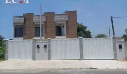 DUPLEX A VENDA PRÓXIMO AO CENTRO DE MARICA