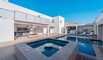 Casa com 5 quartos à venda, 500 m² por R$ 1.800.000 - Haras Bela Vista - Vargem Grande Paulista/SP