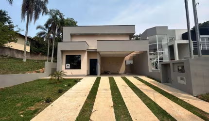 Casa com 3 dormitórios à venda, 177 m² por R$ 1.038.000,00 - Jardim Europa - Vargem Grande Paulista/SP