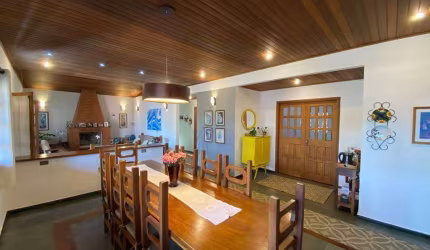 Casa com 4 Quartos, 309 m² - venda por R$ 1.200.000 ou aluguel por R$ 9.018/mês - Chácara Represinha - Cotia/SP
