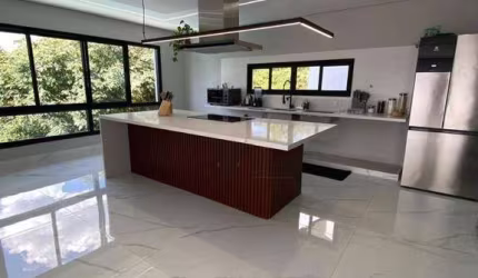Casa com 4 quartos à venda, 430 m² por R$ 3.500.000 - Suru - Santana de Parnaíba/SP