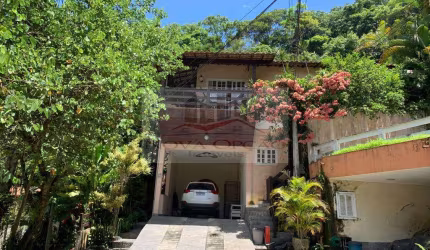 Casa maravilhosa em Excelente Condomínio