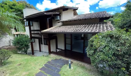 Casa maravilhosa em Excelente Condomínio