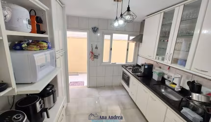 São Paulo, sobrado no Condomínio Panamericano