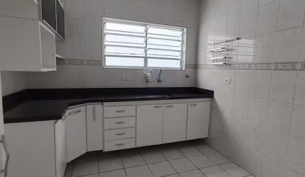Taboão da Serra, sobrado no Pq. Assunção