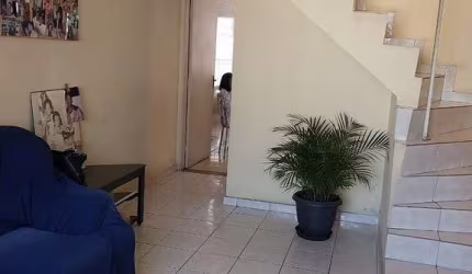 São Paulo, Sobrado no Jd. Helga com dormitórios