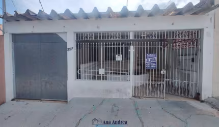 Taboão da Serra, casa térrea no Jardim Maria Rosa!