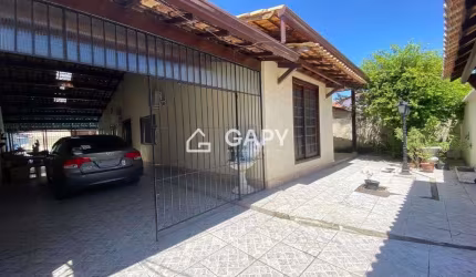 Casa Linear com edícula no Maravista/Itaipu – por R$: 699.000,00