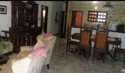 Apartamento em Belmira Novaes  -  Peruíbe