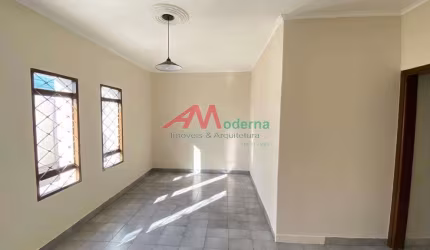 Casa Térrea em Vila Brasil - 3 Dormitórios por R$390.000
