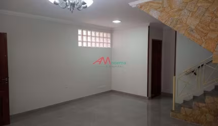 Sobrado em Paulicéia: 3 Dormitórios, 1 Suíte por R$647 mil