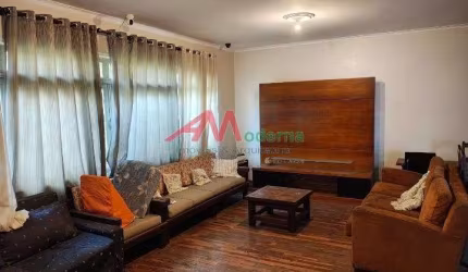 Casa Térrea em Paulicéia - 3 Dormitórios, 286m² por R$795k