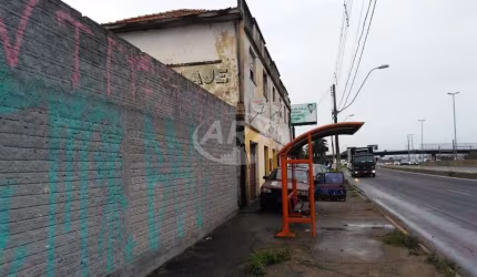 Terreno à venda na Avenida Getúlio Vargas, 739, Niterói, Canoas por R$ 659.000