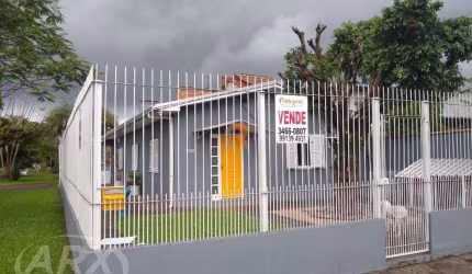 Casa com 2 quartos à venda na Rua Pistoia, 864, Rio Branco, Canoas por R$ 616.000