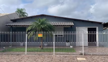 Casa com 2 quartos à venda na Rua das Garças, 340, Cinco Colônias, Canoas por R$ 415.000