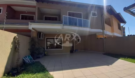 Casa com 3 quartos à venda na Rua Jackson de Figueiredo, 166, Nossa Senhora das Graças, Canoas por R$ 690.000
