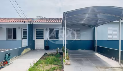 Casa em condomínio fechado com 2 quartos à venda na Rua Roberto Francisco Behrens, 200, Mato Grande, Canoas por R$ 259.900