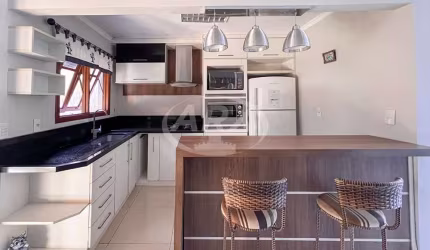 Casa em condomínio fechado com 2 quartos à venda na Rua Atenas, 44, Niterói, Canoas por R$ 399.000