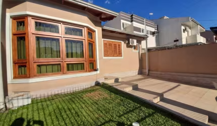 Casa com 2 quartos à venda na Rua Cláudio Bloedow Schultz, 131, São José, Canoas por R$ 495.000
