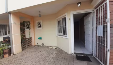 Casa em condomínio fechado com 2 quartos à venda na Rua Gomes Freire de Andrade, 616, Nossa Senhora das Graças, Canoas por R$ 280.000
