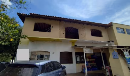 Prédio à venda na Rua Butenbender, 395, Fátima, Canoas por R$ 690.000