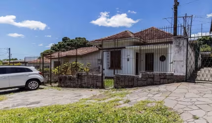 Casa com 3 quartos à venda na Rua Guilherme Alves, 1732, Partenon, Porto Alegre por R$ 454.490