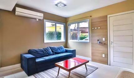 Casa em condomínio fechado com 3 quartos à venda na Rua Vicenza, 20, Mário Quintana, Porto Alegre por R$ 595.000