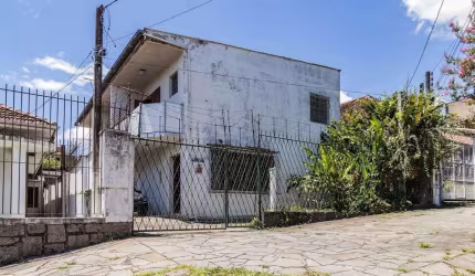 Terreno à venda na Guilherme Alves', 1744, Partenon, Porto Alegre por R$ 599.000