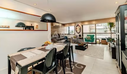 Apartamento com 3 quartos à venda na Beco Andaraí, 566, Passo da Areia, Porto Alegre por R$ 710.000
