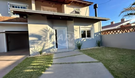 Casa com 4 quartos à venda na Rua Irmão Florêncio, 198, Harmonia, Canoas por R$ 1.300.000