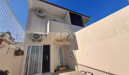 Casa com 2 quartos à venda na Rua Montana, 89, Mato Grande, Canoas por R$ 310.000