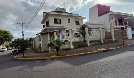 Casa com 5 quartos à venda na Rua País de Gales, 740, Marechal Rondon, Canoas por R$ 1.390.000