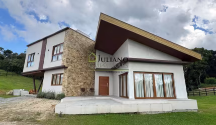 Casa NOVA á VENDA, em condomínio fechado, RANCHO QUEIMADO - SC
