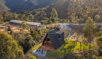 OPORTUNIDADE! PROPRIETADE DE 6 HECTARES com CHALÉ COMPLETO em ANITÁPOLIS/SC