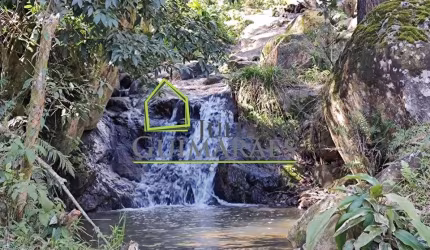LINDO TERRENO com CACHOEIRA, com 3 HECTARES á venda em ANITÁPOLIS  SC
