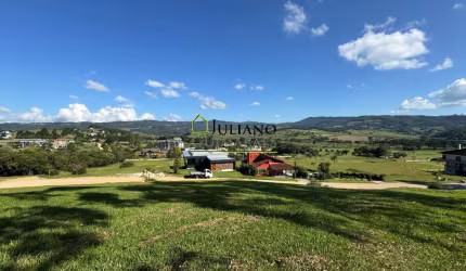 TERRENO Á VENDA no condomínio COSTA DA SERRA - RANCHO QUEIMADO