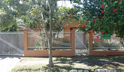 Casa com 2 quartos à venda na Rua Sinimbu, 135, Bom Sucesso, Gravataí, 72 m2 por R$ 279.000