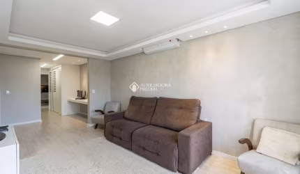 Casa em condomínio fechado com 3 quartos à venda na Avenida Vereador Clóvis Elias Prytula, 326, Central Parque, Cachoeirinha, 90 m2 por R$ 590.000