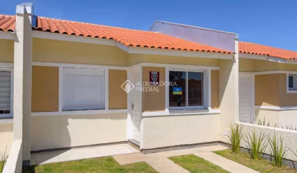 Casa com 2 quartos à venda na Rua Luís Pasteur, 8125, Parque dos Eucalíptos, Gravataí, 46 m2 por R$ 230.000